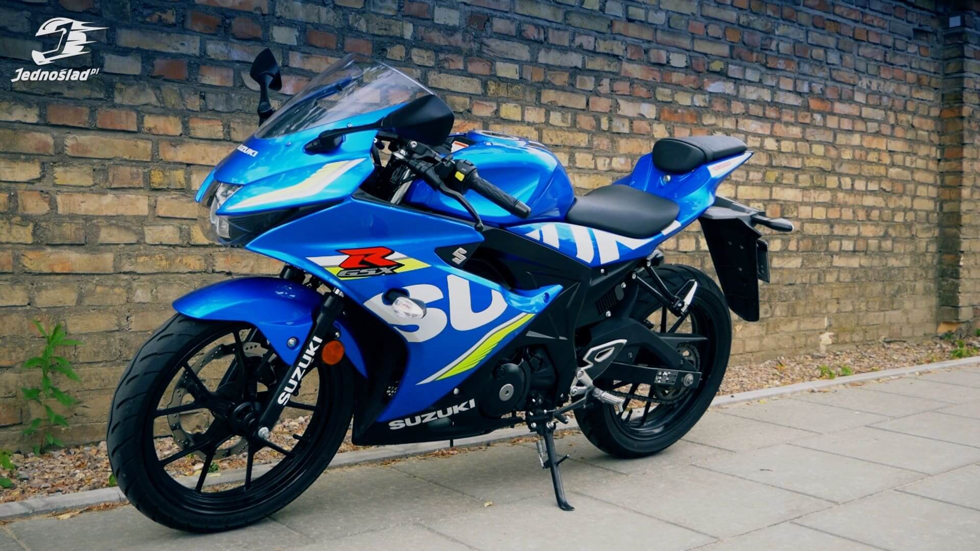 Pierwsze Suzuki 125 na prawo jazdy B. Co dla Ciebie lepsze