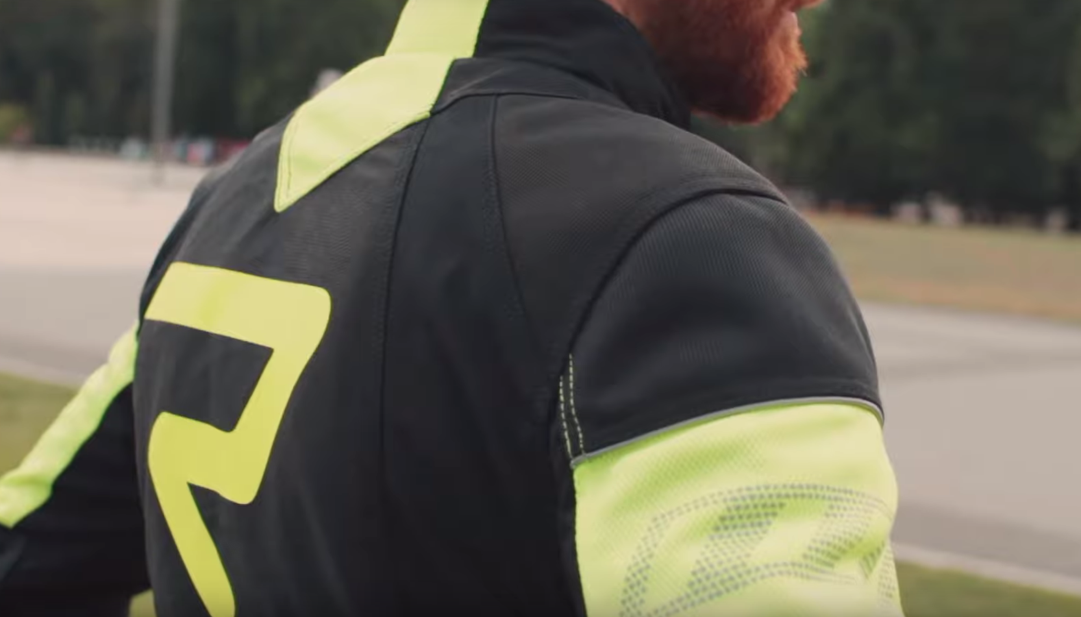 Kurtka motocyklowa 2w1? Rukka StretchAir i StretchDry na lato i jesień. Na upał i szarugę