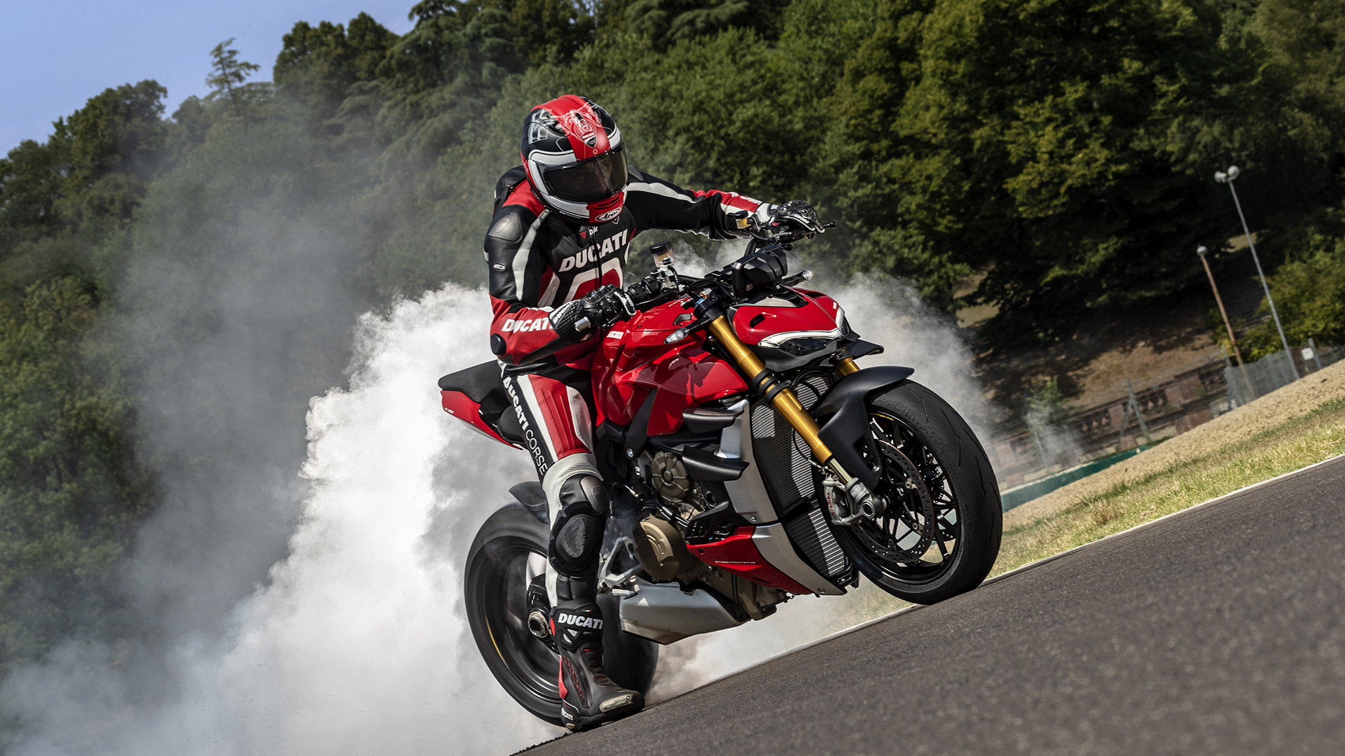 Ducati Streetfighter V4 2020: 208 KM, silnik z Panigale, brak owiewki