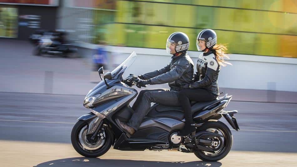 YAMAHA-TMAX-530