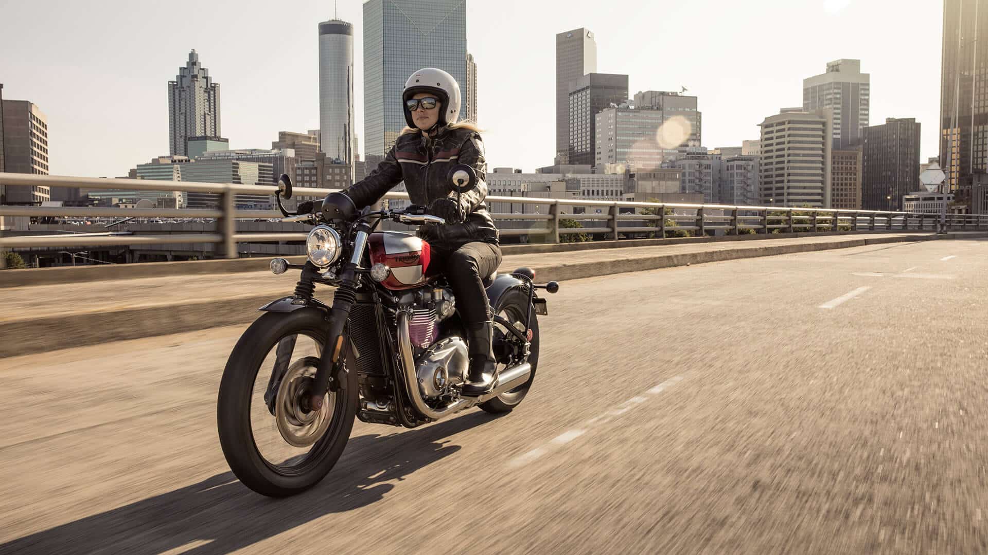 Triumph Bonneville Bobber 2020. Autentyczny bobber bez kompromisów?