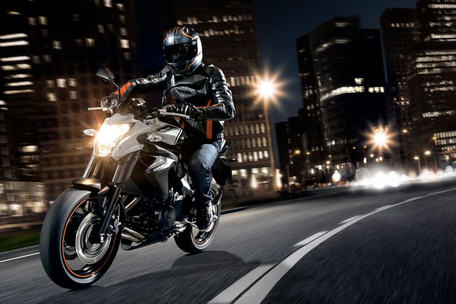 Kawasaki ER-6n: kwintesencja motocykla klasy naked bike?