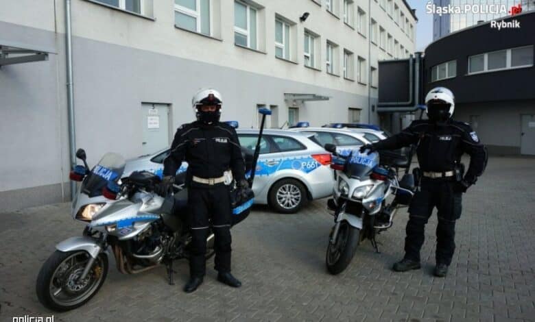 policja na motocyklach już na drogach