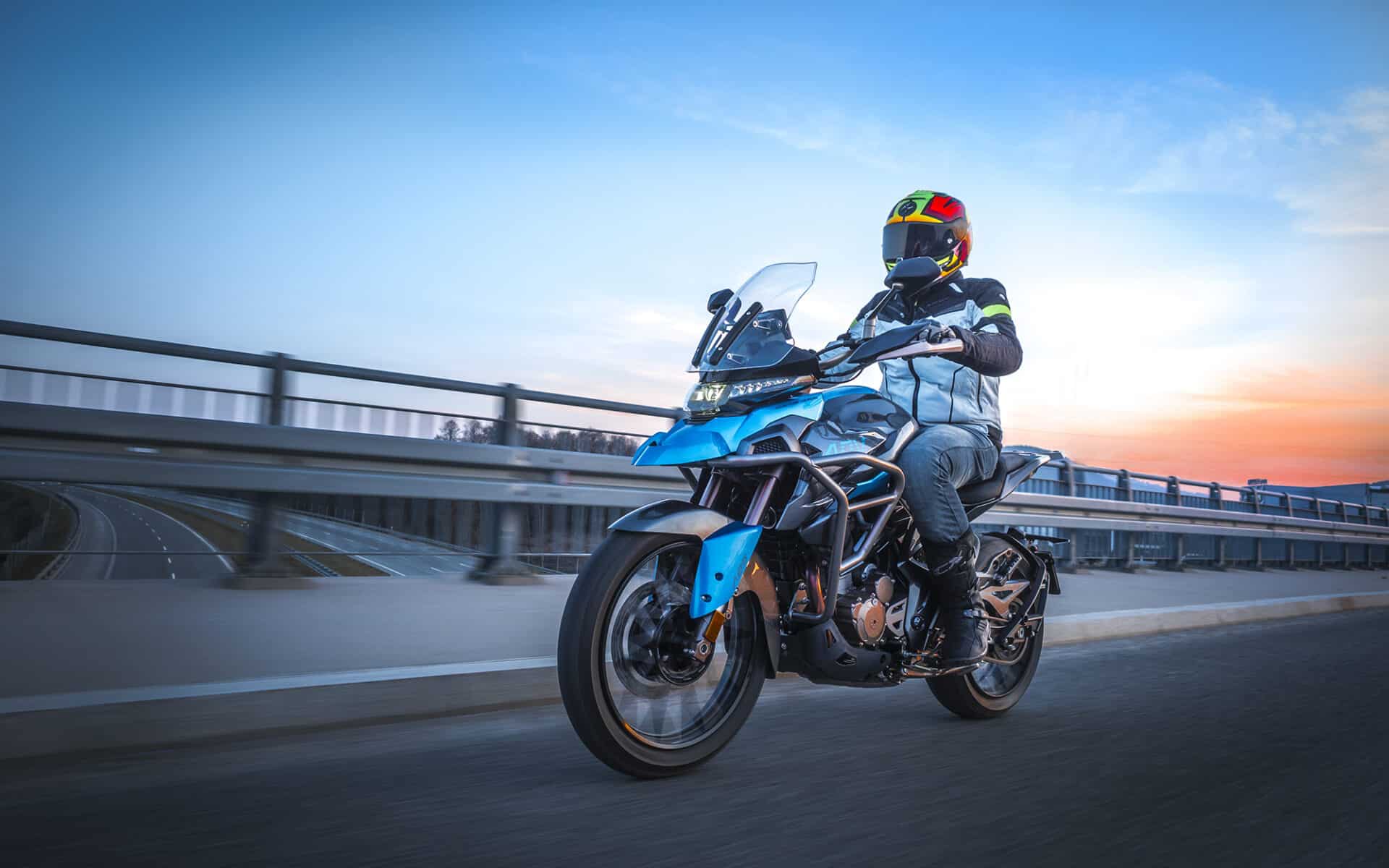 Można już jeździć na motocyklu. Poluzowane ograniczenia. Czy to oficjalny początek sezonu?