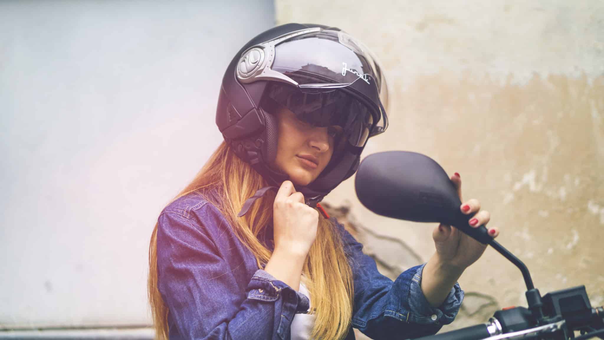 POLACY STAWIAJĄ NA TRANSPORT INDYWIDUALNY I WYBIERAJĄ JEDNOŚLADY
