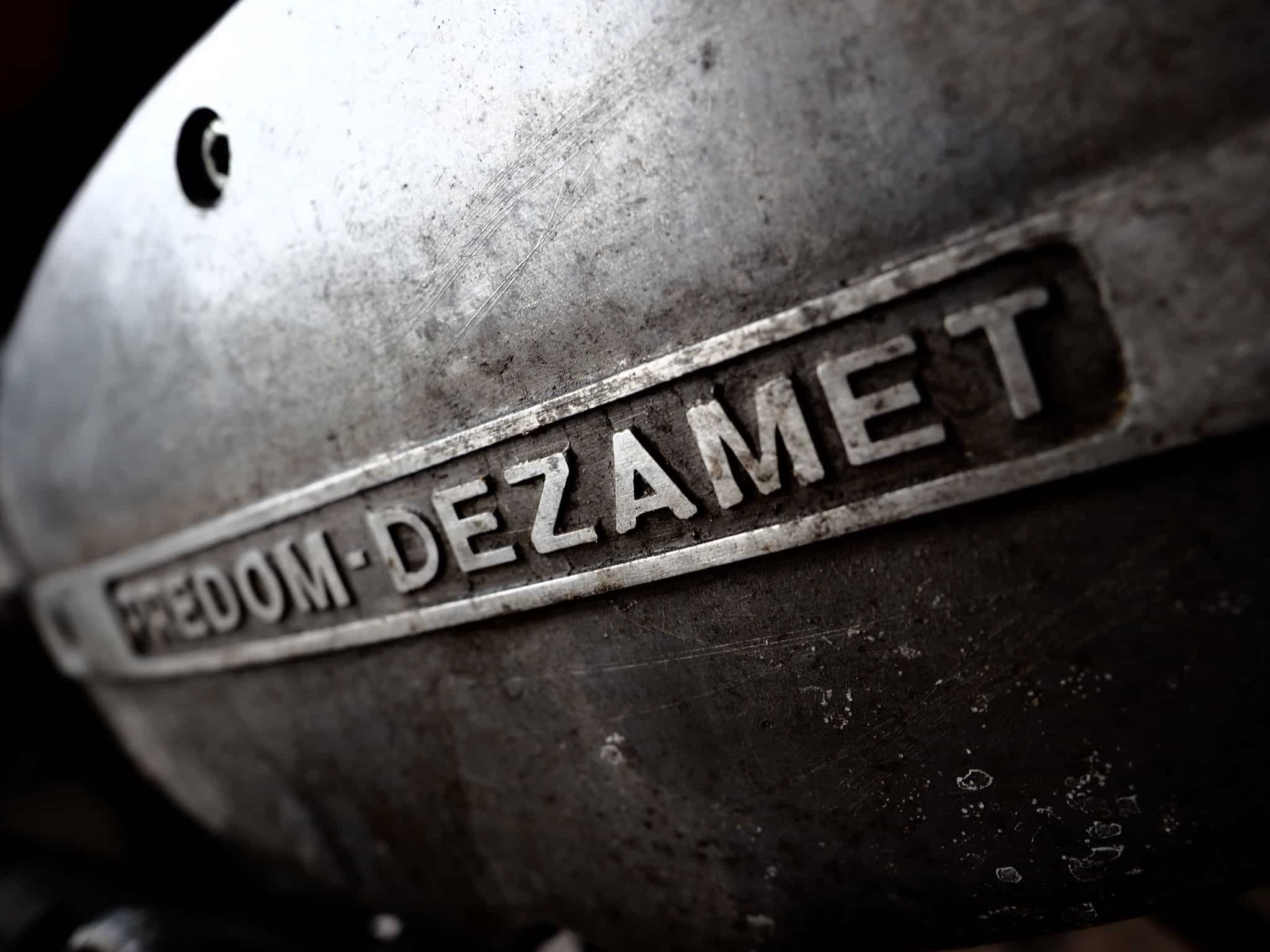 Predom – Dezamet. Skąd taki napis na silnikach motocykli WSK i Romet?