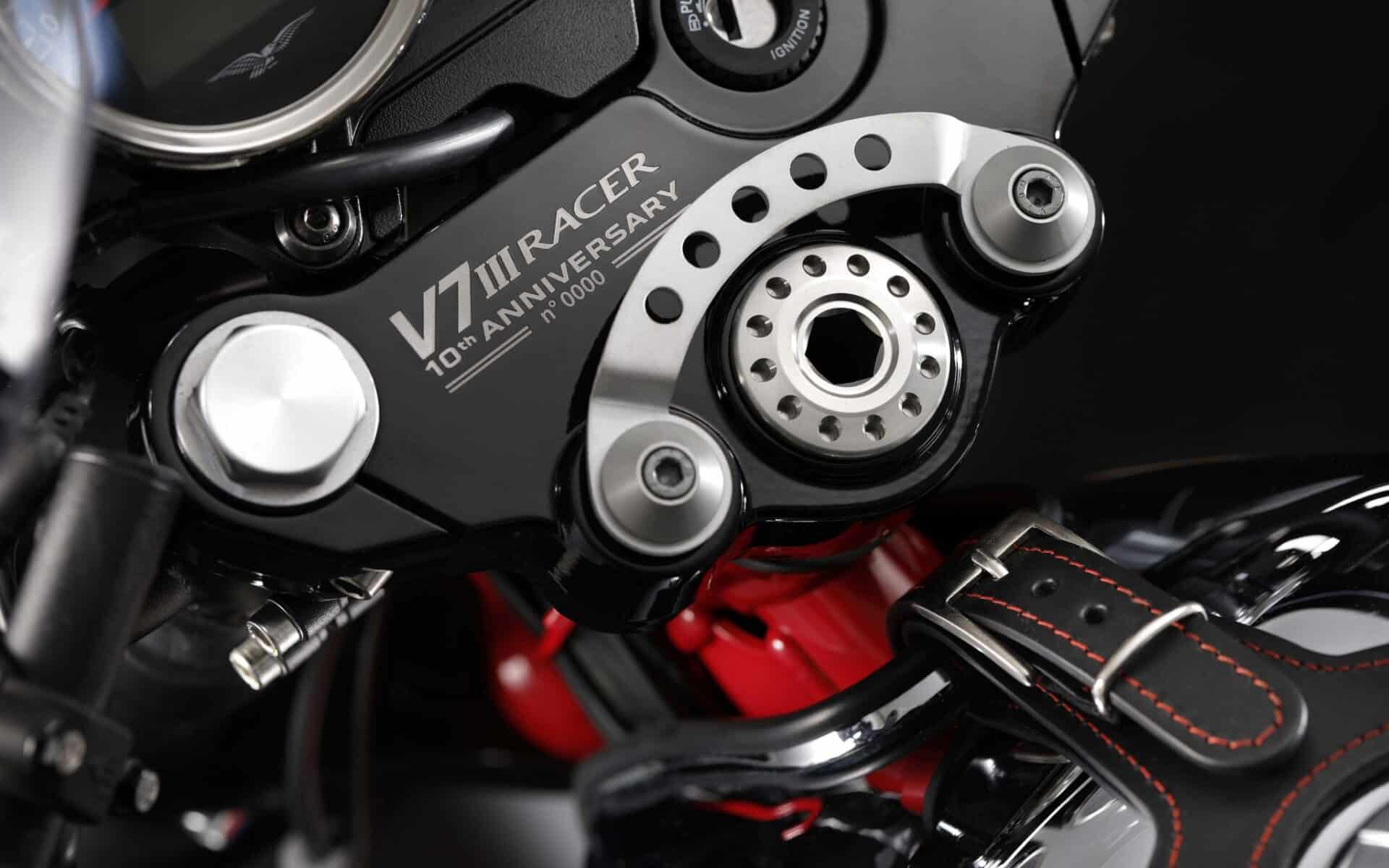 Moto Guzzi V7 III Racer 10th Anniversary 2020: Fabryczny cafe racer w nowym pięknym wydaniu