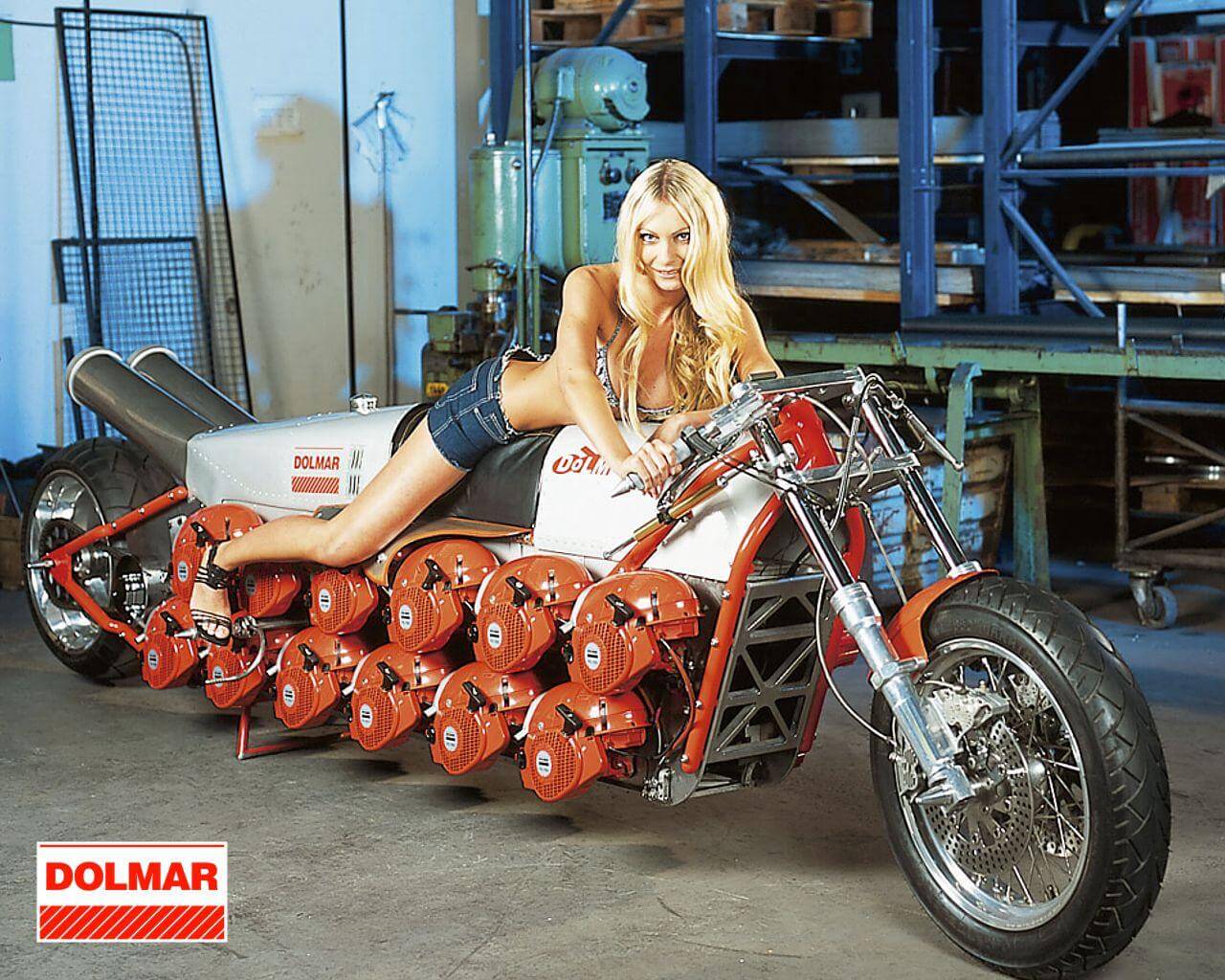 Najbardziej niezwykły motocykl w historii: 24 silniki i aż 400 Nm!