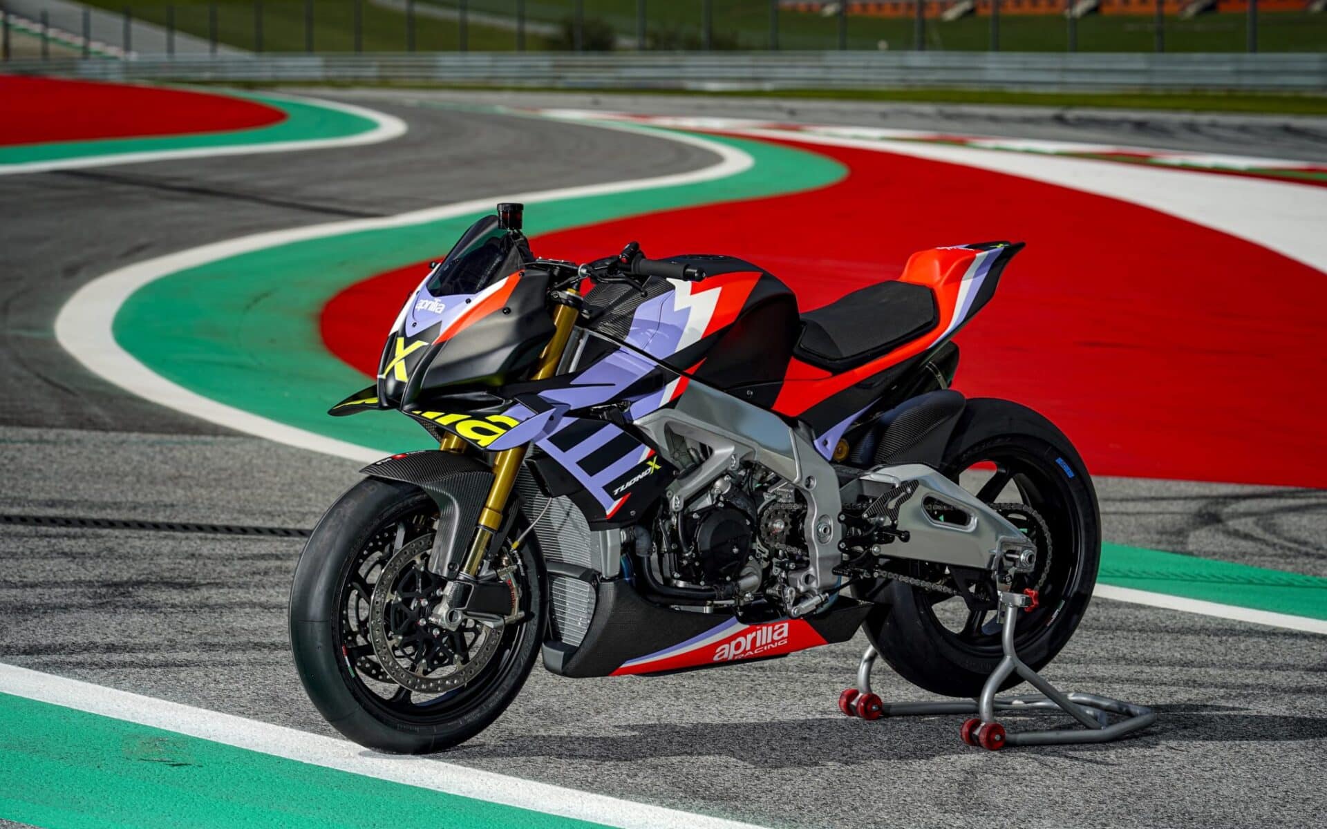 Aprilia Tuono V4 X: 221KM, 166 KG wagi i mocno limitowana dostępność