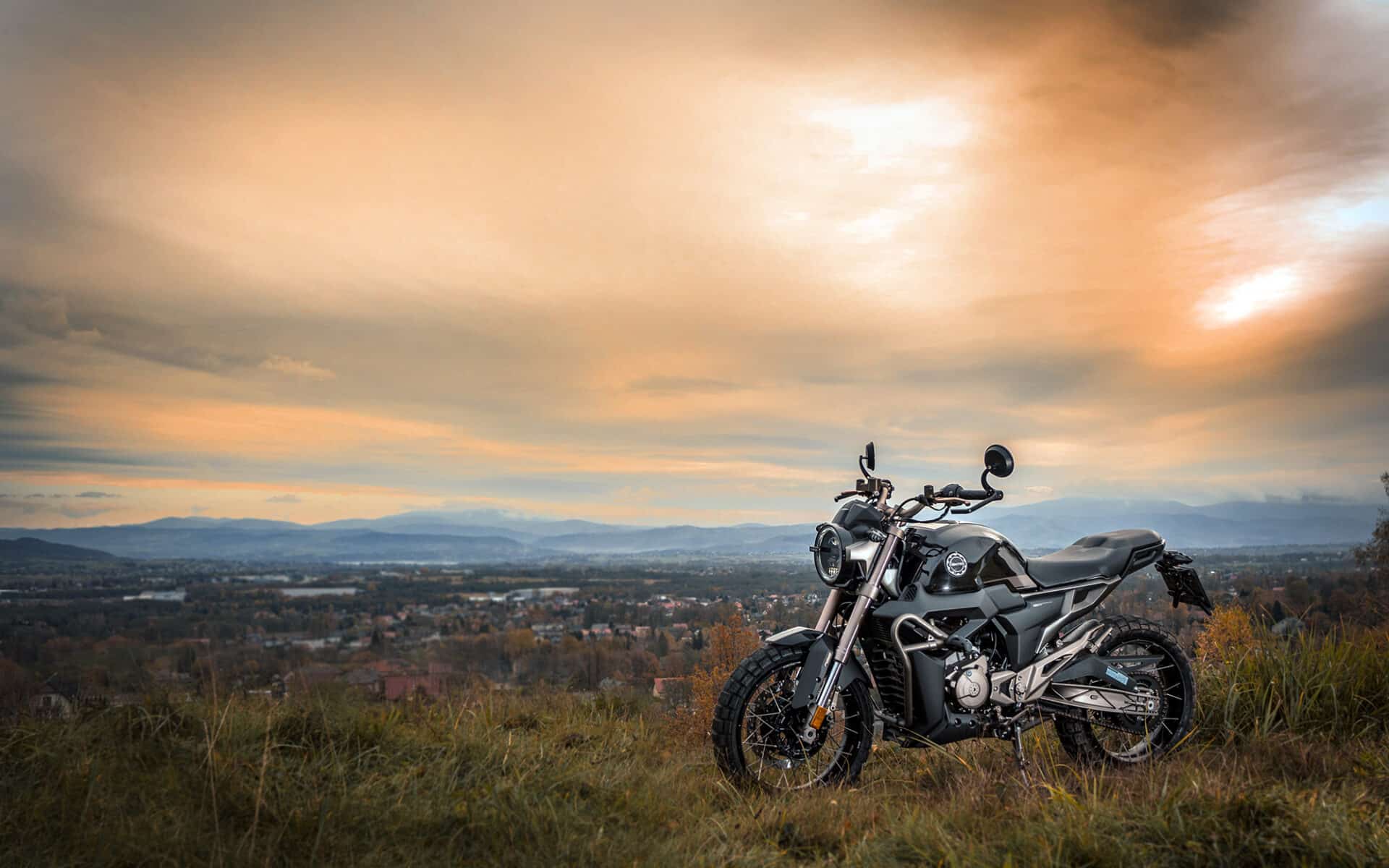 Motocykle typu scrambler. Co to jest? O co tak naprawdę w nich chodzi? Czym są? Definicja
