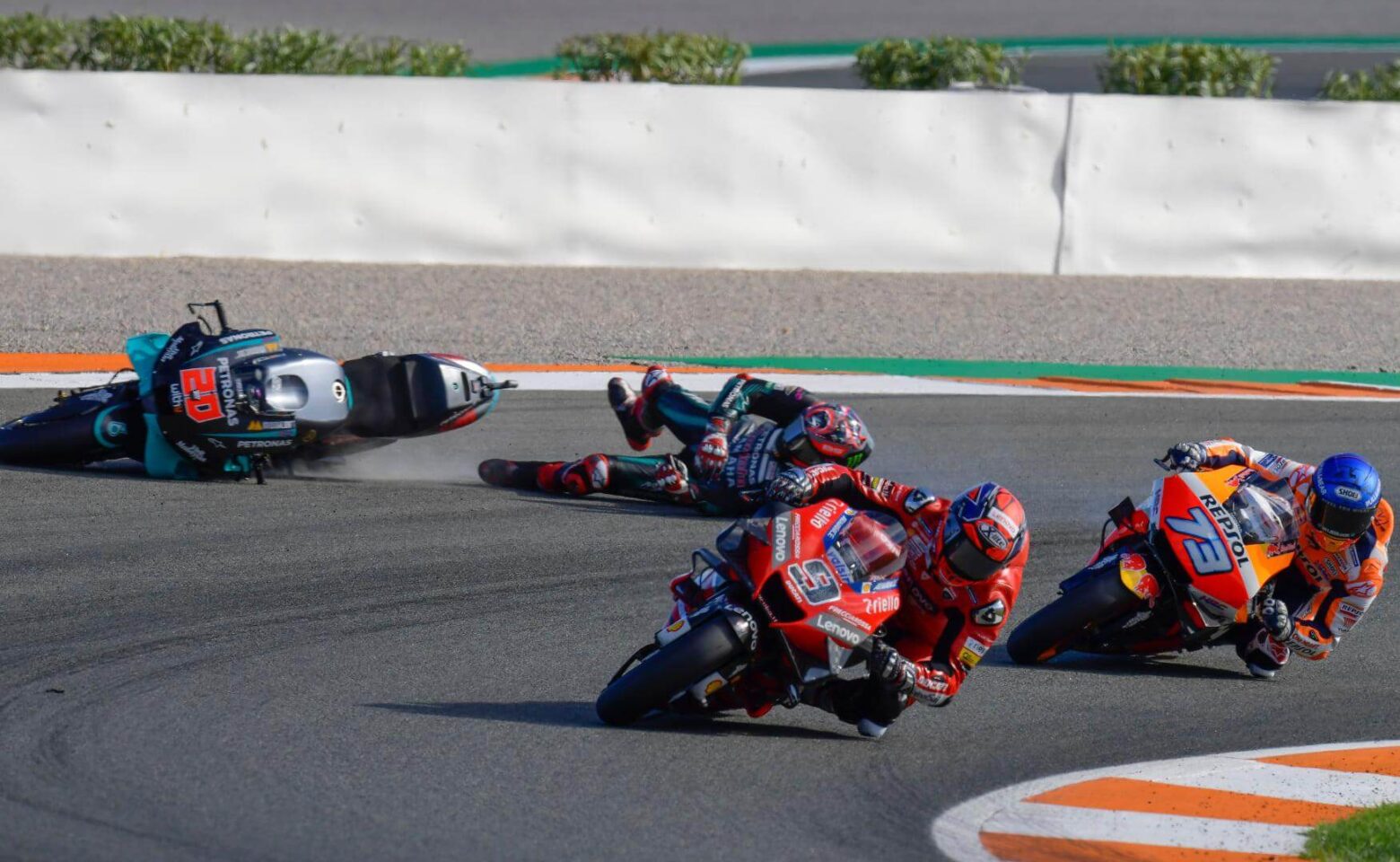 Motocykle są za szybkie – czas ograniczyć pojemność w klasie MotoGP do 850 cm3
