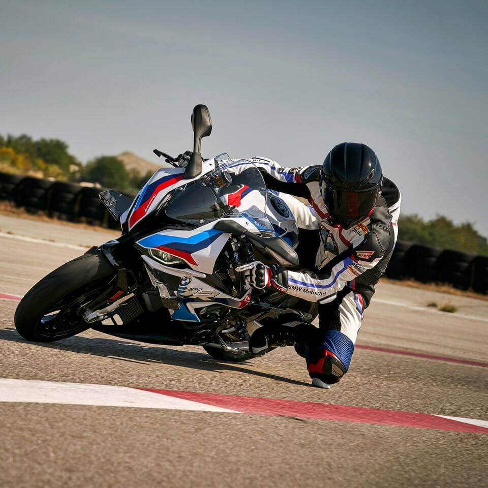 BMW M 1000 RR 2020: Jeszcze więcej sportu w sporcie! [opinia, dane techniczne, cena]