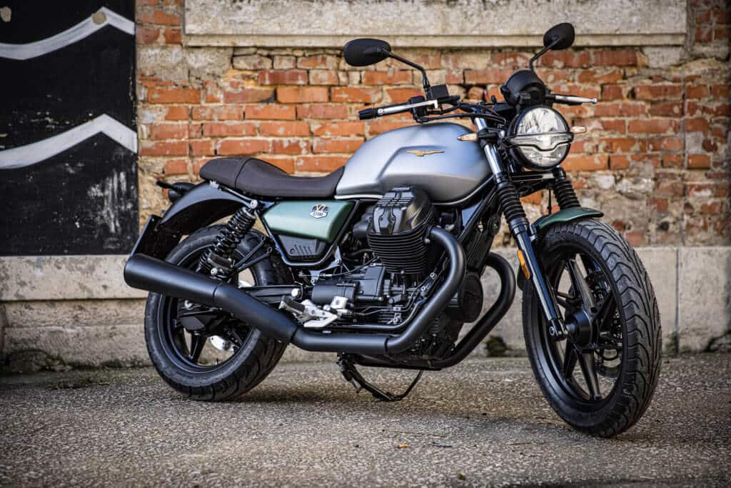 Moto Guzzi V7_Stone_Centenario (1)