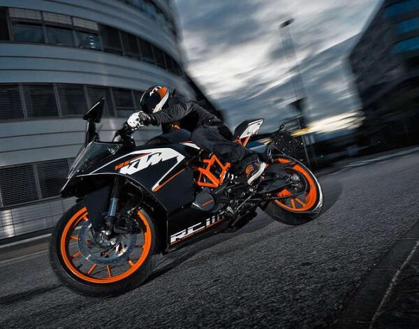 KTM RC 125 - obrazek 3