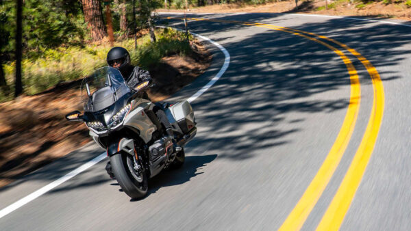 HONDA GL1800 GOLD WING DCT - obrazek 4
