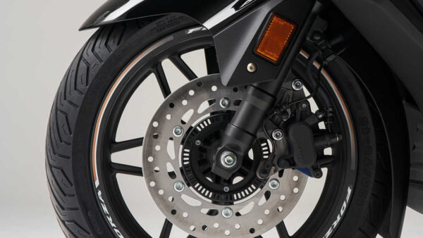 Honda Forza 125 - obrazek 3