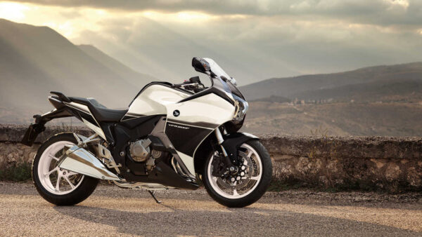 Honda VFR800F - obrazek 3