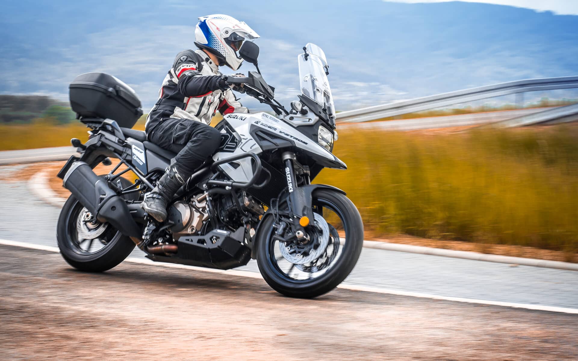 Suzuki V-Strom 1050 TCX Scorpion Revit