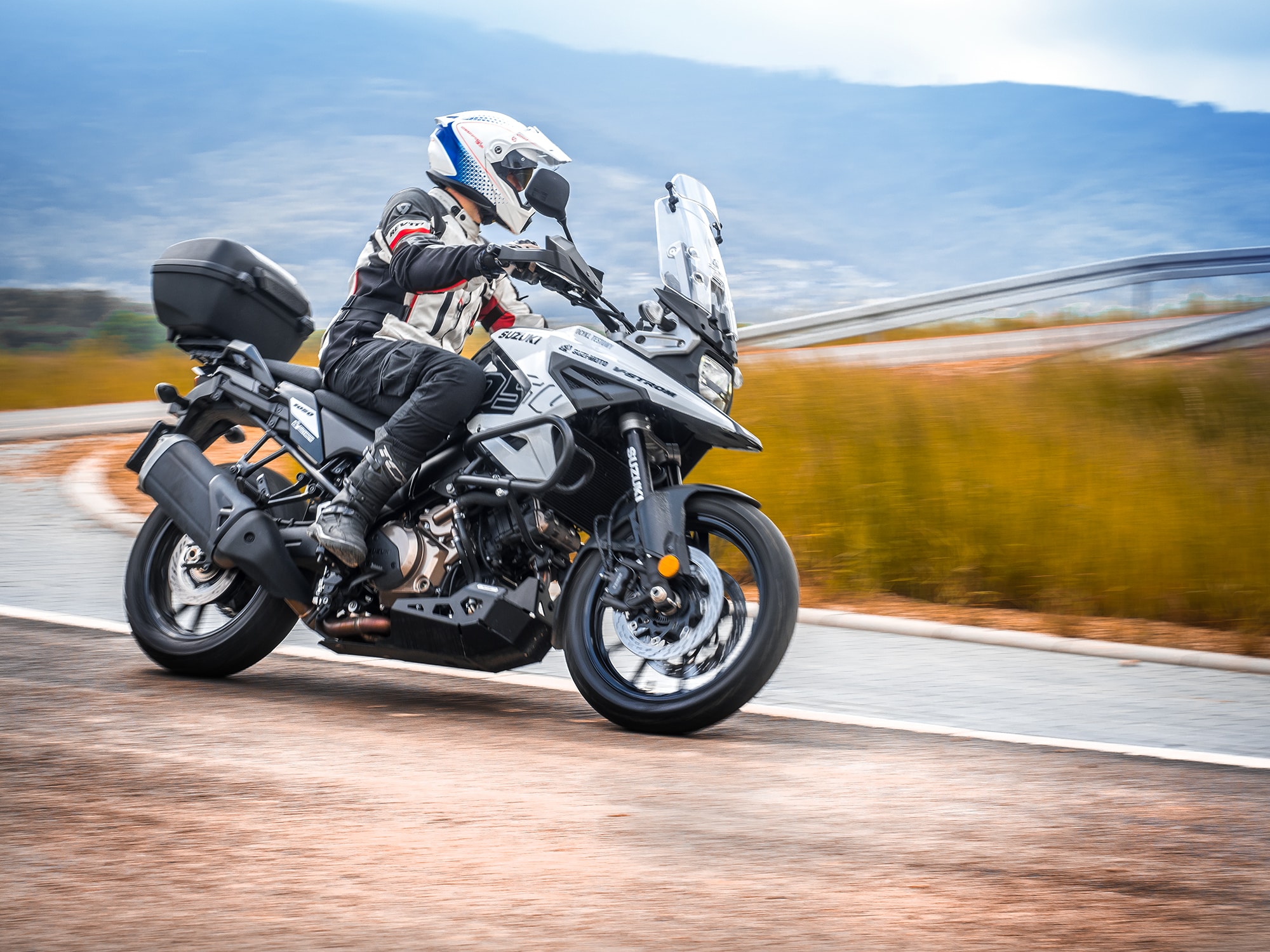 Suzuki V-Strom 1050 TCX Scorpion Revit