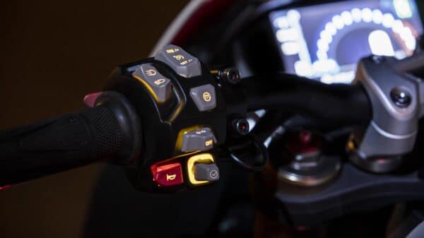 Triumph Speed Triple S - obrazek 7
