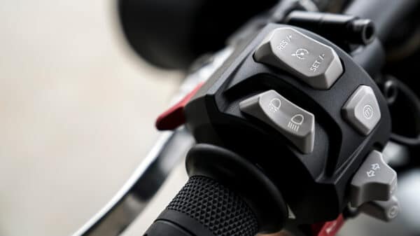 Triumph Speed Triple S - obrazek 5