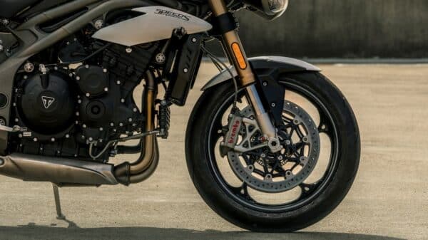 Triumph Speed Triple S - obrazek 2