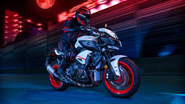 Yamaha MT-10 - obrazek 4
