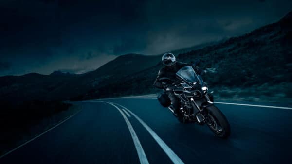 Yamaha MT-10 Tourer Edition - obrazek 5
