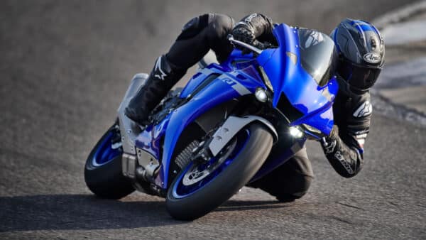 Yamaha YZF-R1