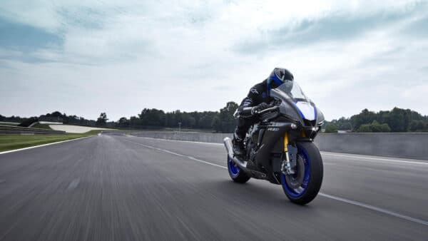 Yamaha YZF-R1M - obrazek 6