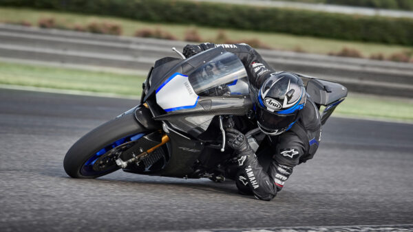 Yamaha YZF-R1M - obrazek 4