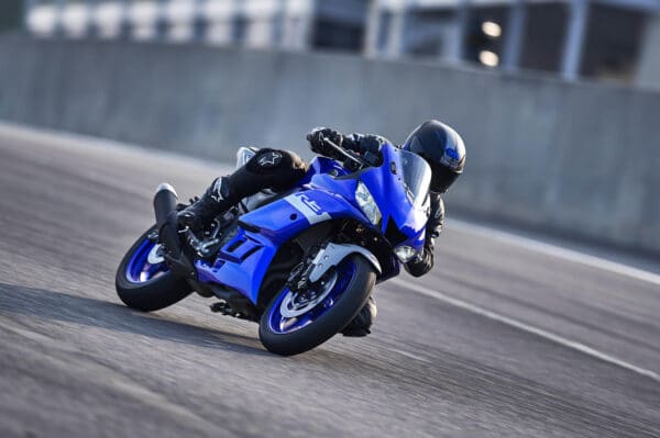 Yamaha YZF-R3 - obrazek 6