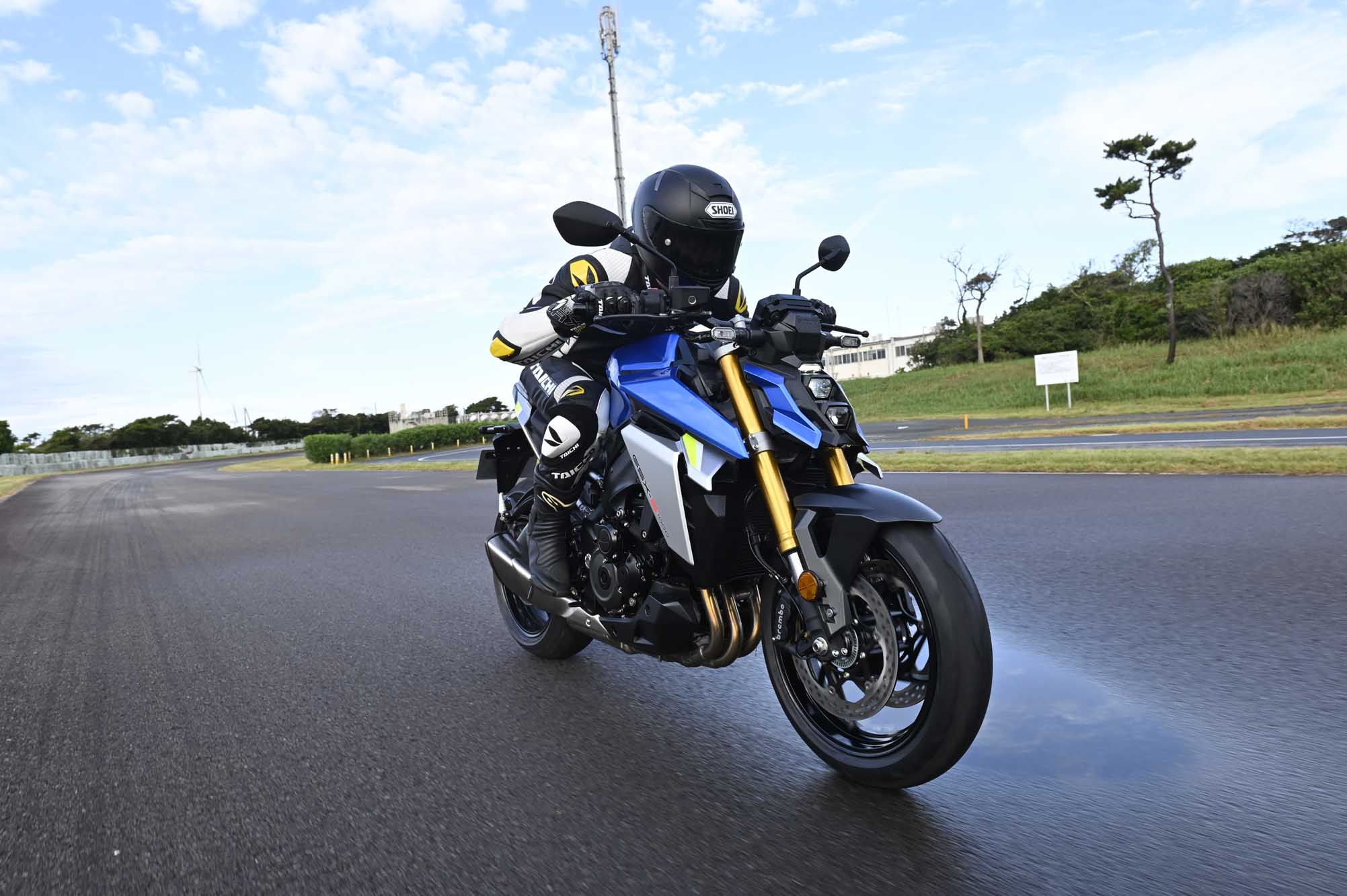 Suzuki GSXS1000 2021 jak ten motocykl kozacko wygląda