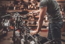 Wymiana oleju w motocyklu. Najczęstsze błędy. Czego nie robić. poradnik