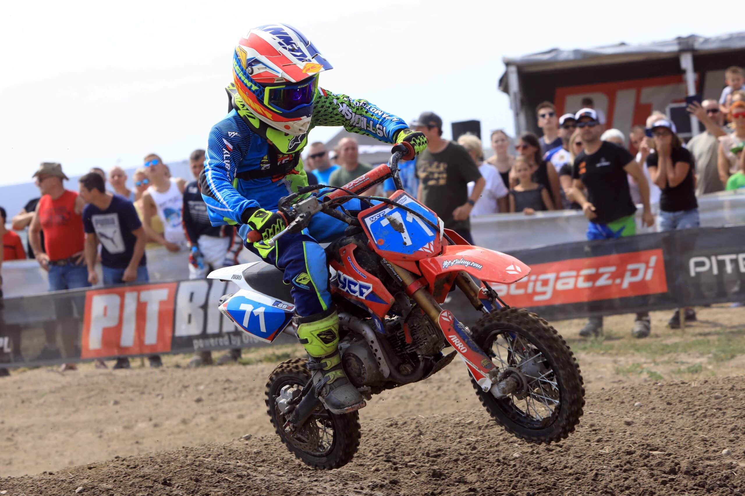 Setka zawodników ścigała się na pit bike’ach w Wierzchucinie Królewskim