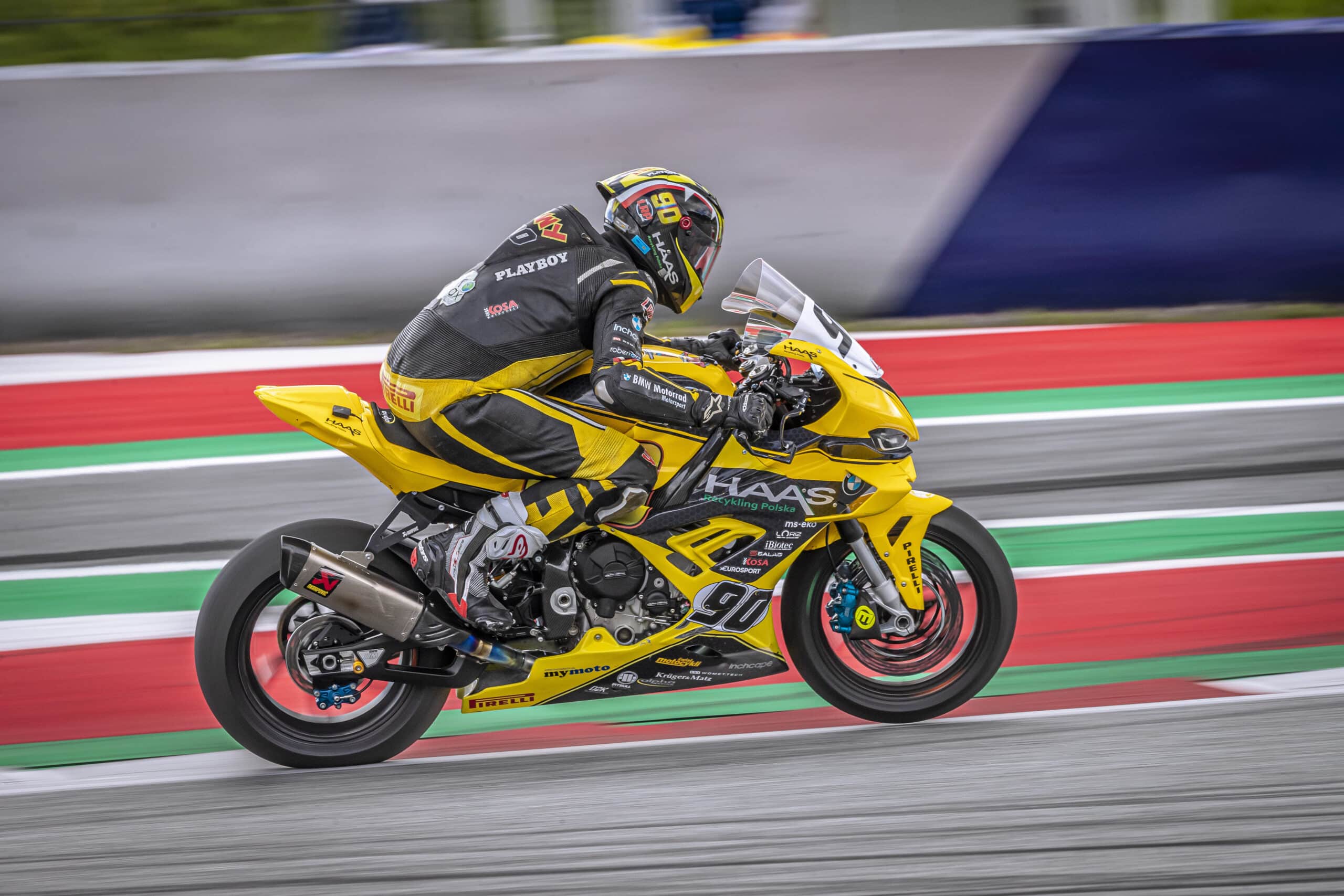 Krzemień ponownie punktuje w IDM Superbike