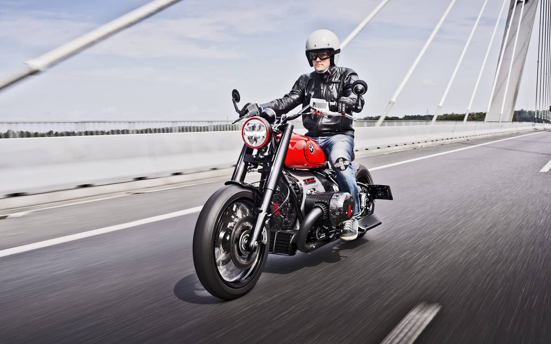 Polski motocykli customowy na bazie BMW R 18. Dowiedz się jak powstawał i zobacz jak wygląda!