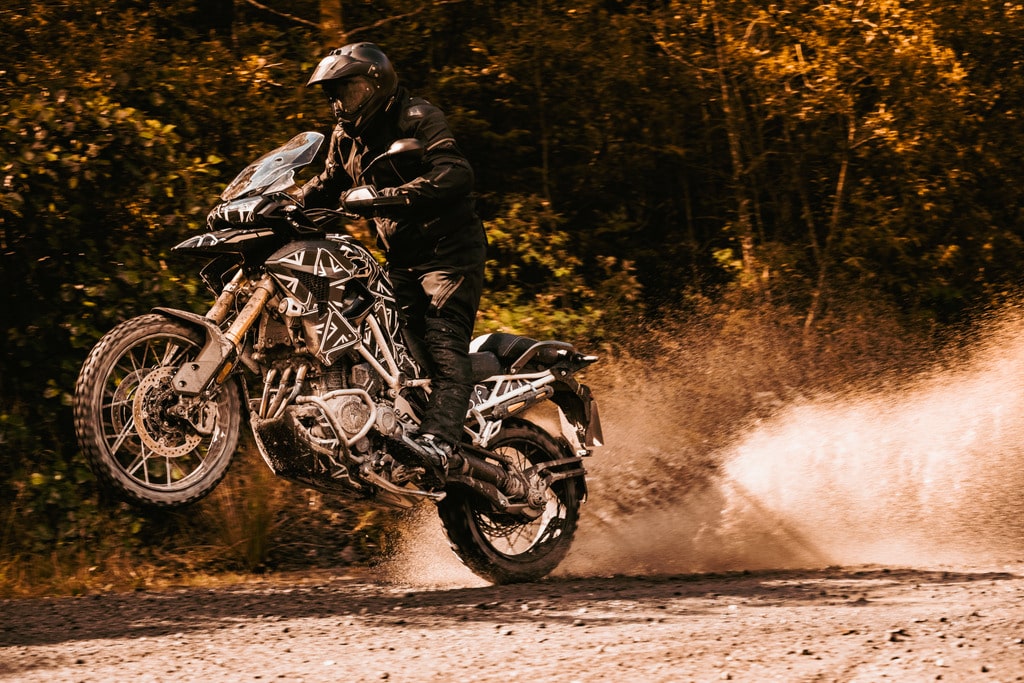 Triumph Tiger 1200 2022: motocykl adventure znacznie lżejszy od konkurencji?