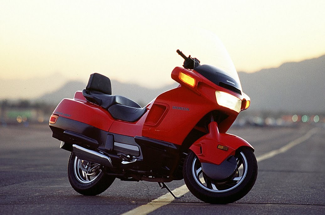 Honda PC 800 Pacific Coast