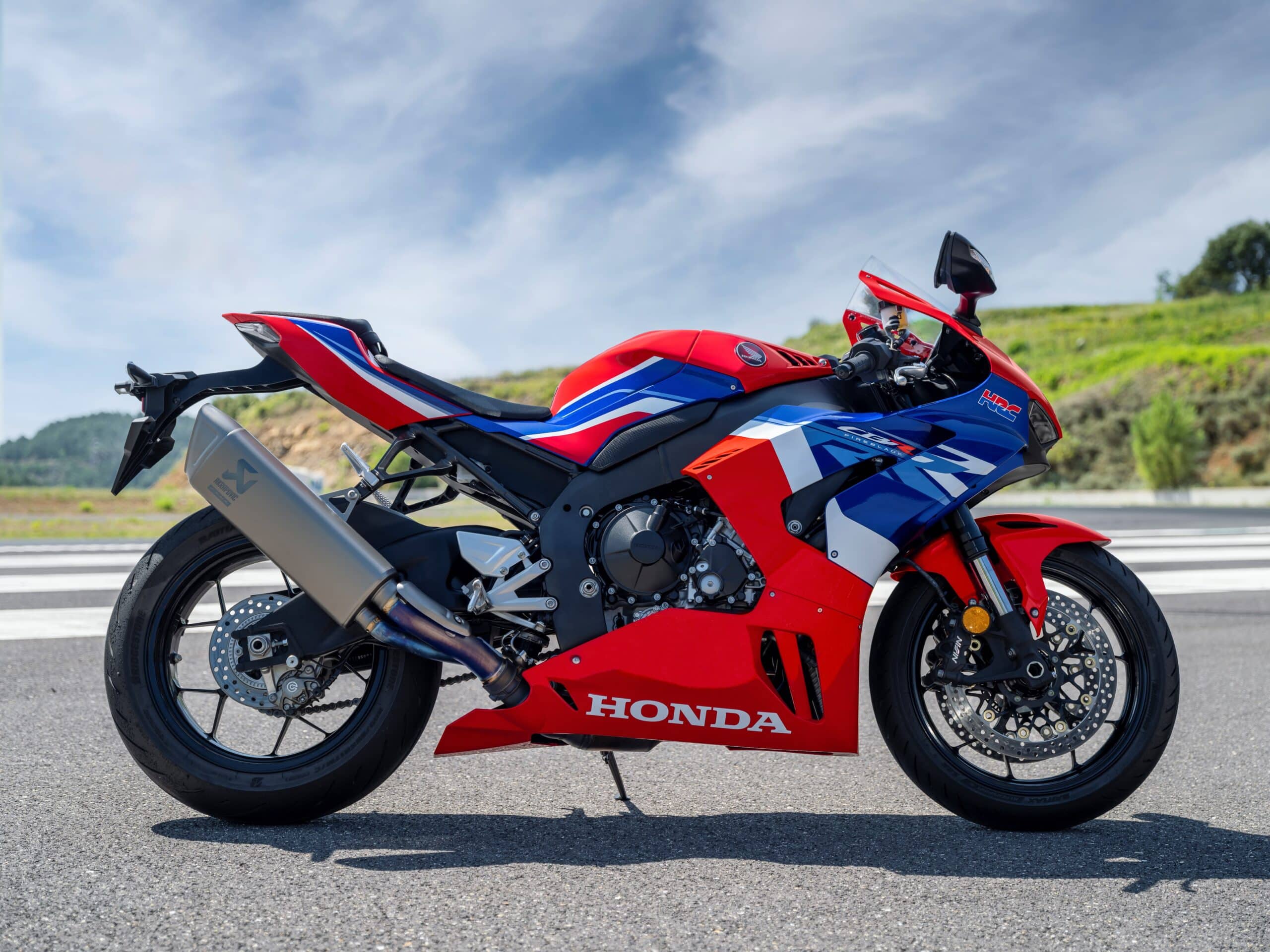 Купить мотоцикл honda cbr