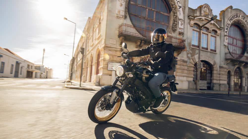 Nowa Yamaha XSR125 Legacy: jeszcze bardziej stylowy motocykl na prawko B