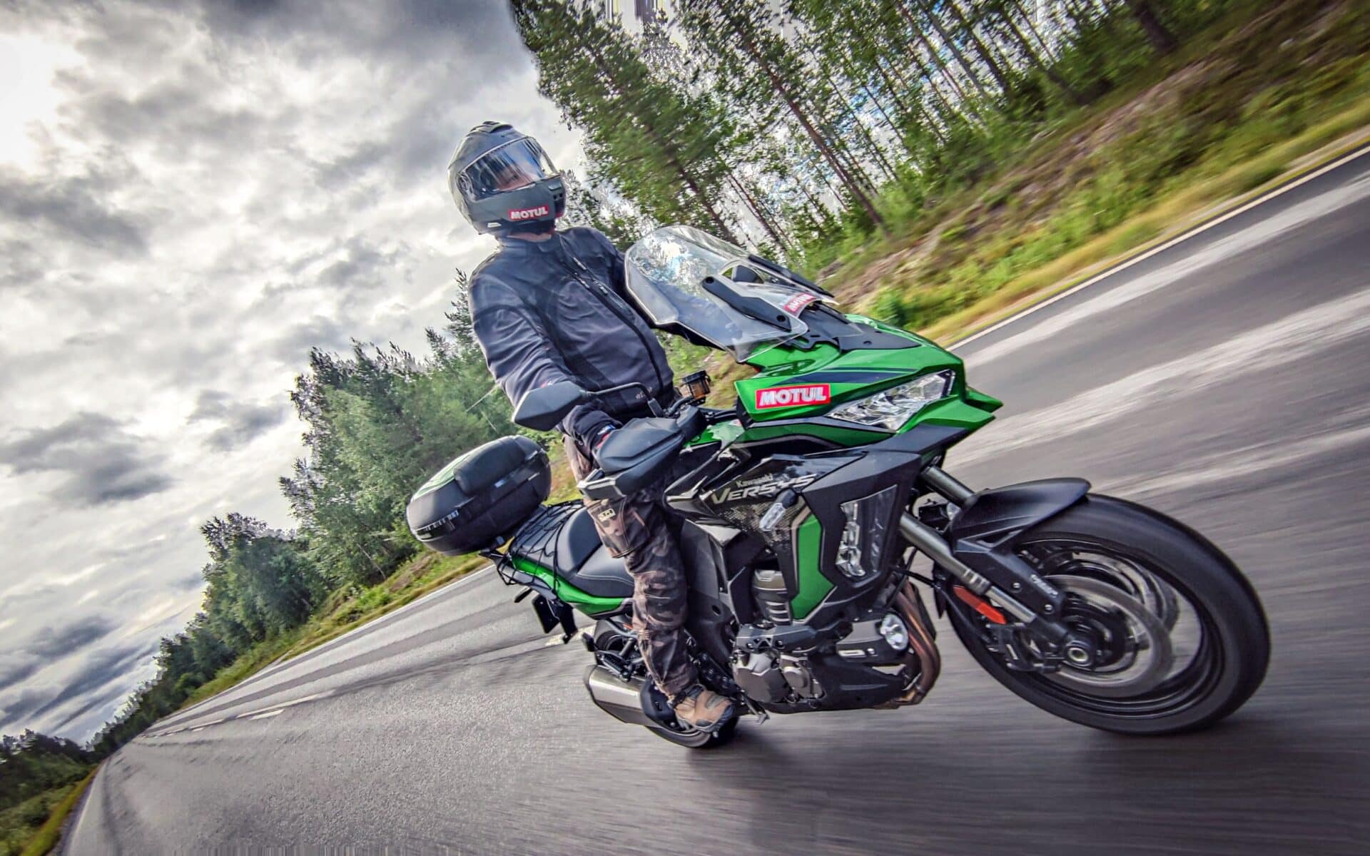Kawasaki Versys 1000 2022: czemu to jest takie dobre?