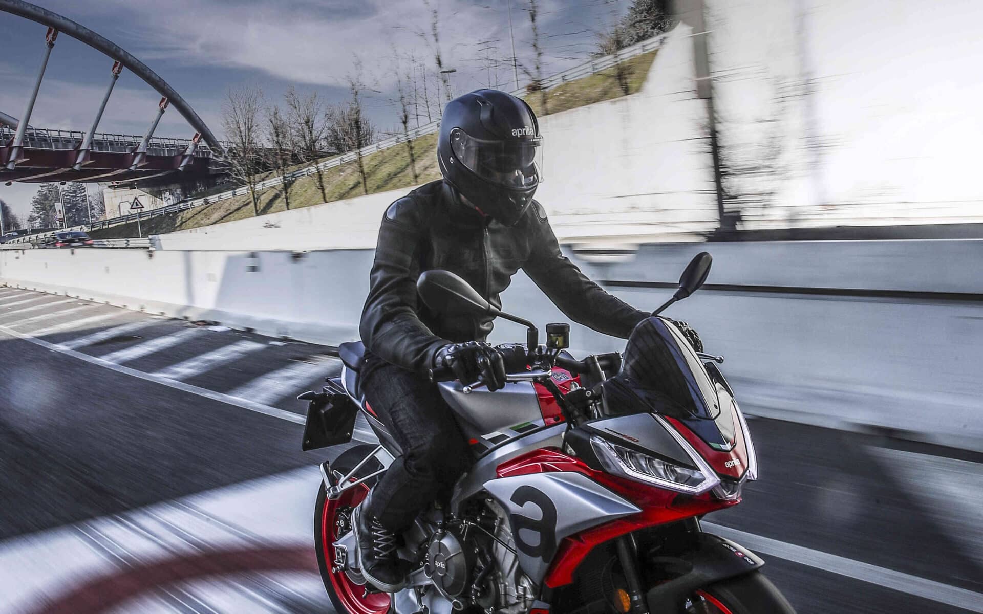 Aprilia rozdaje rabaty: 3300 zł rabatu na wszystkie motocykle z gamy 660