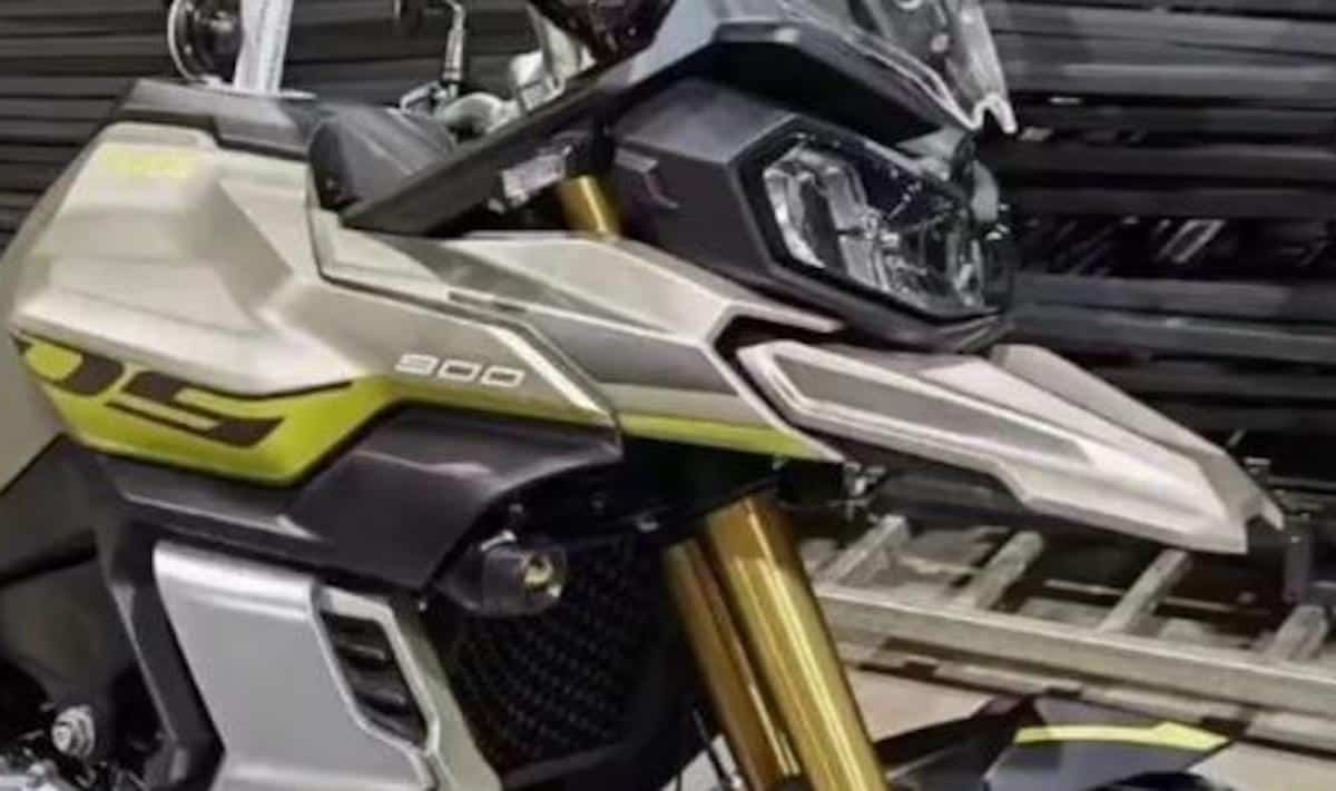 Voge 900 DS z silnikiem BMW: Chińczycy nie mają litości