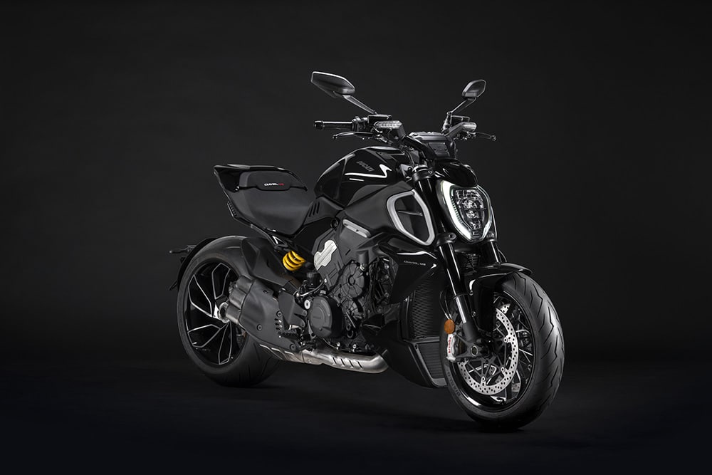 Ducati Diavel V4