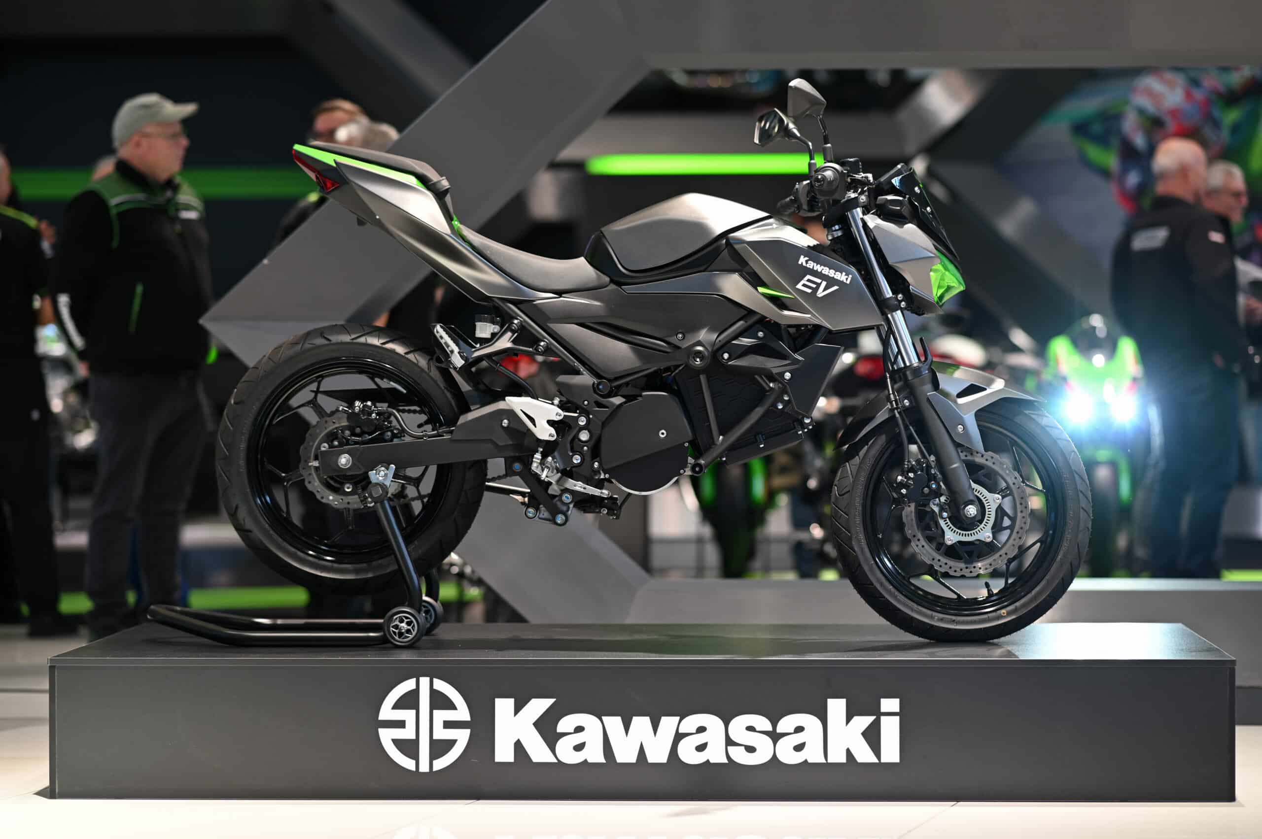 Elektryczny motocykl Kawasaki EV: wizja przyszłości według Zielonych?