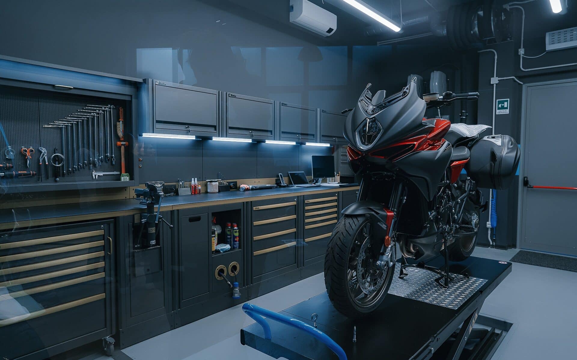 MV Agusta wchodzi w komitywę z KTM. Z tego nie można się nie cieszyć.