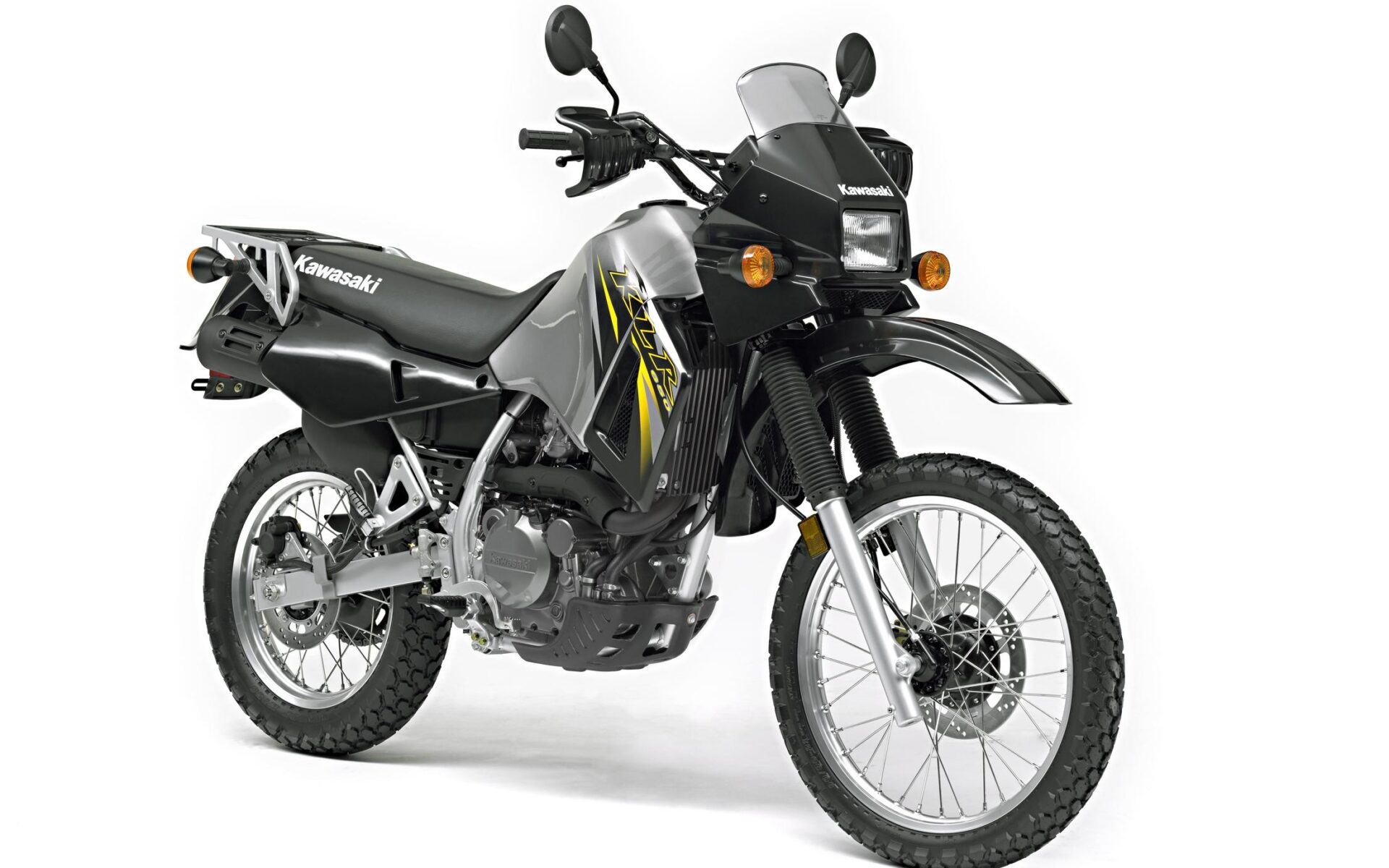 Kawasaki KLR 650. Taki słaby, że aż potężny [Zdjęcia, opinie, wady, zalety, dane techniczne]