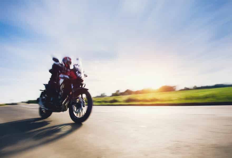 motocykl honda ruch jazda słońce trasa