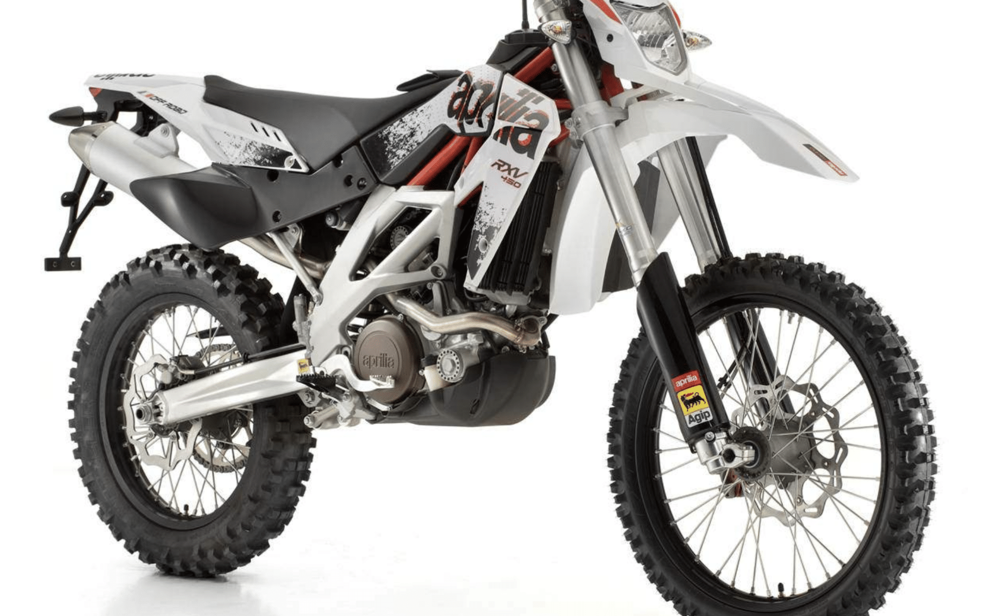 Naprawdę, kto wpadł na taki pomysł? Aprilia RXV 450/550. Zdjęcia, dane techniczne, opinie